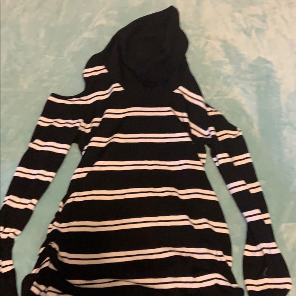 Long sleeve sweater shirt